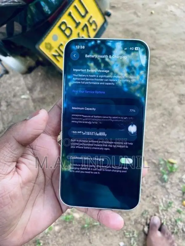 Apple iPhone 13 (Used)