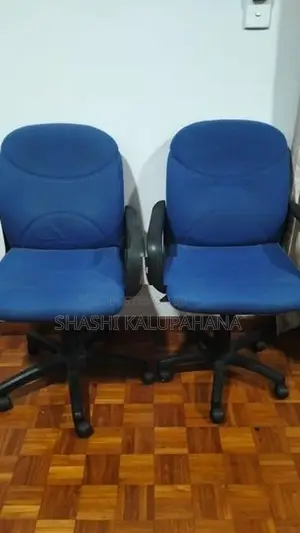Damro Mid Back Office Chairs