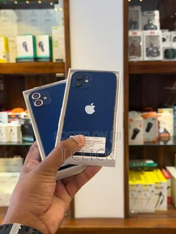 Apple iPhone 12 128GB (Used)