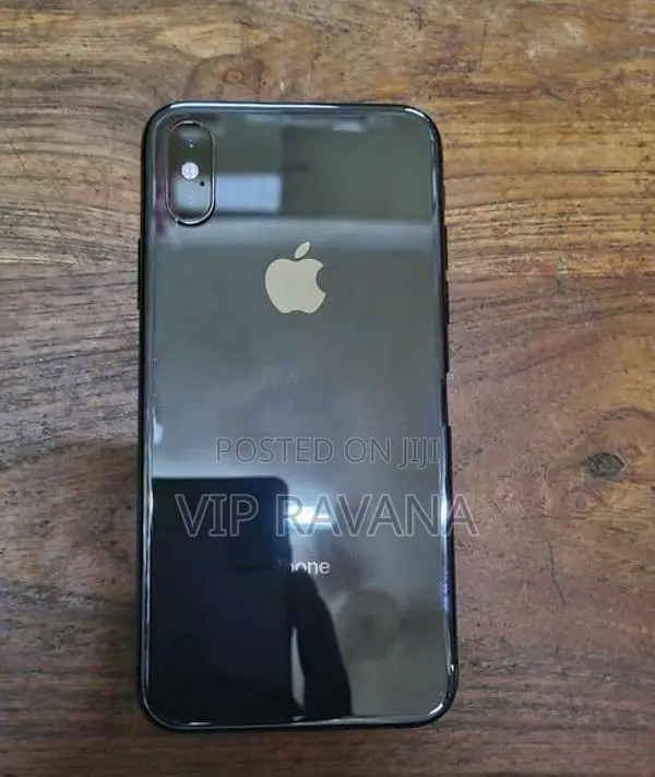 Apple iPhone XS (Used)