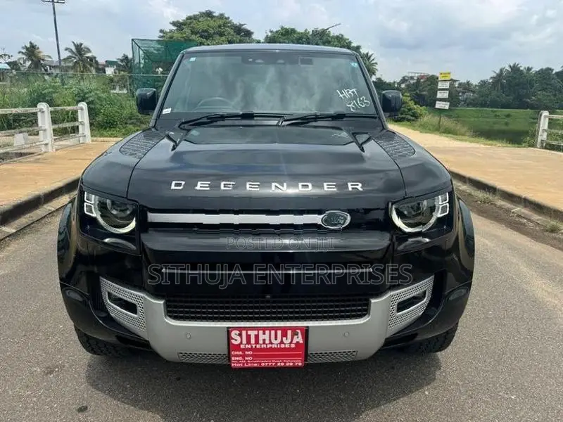 Land Rover Defender 110 HSE s/roof D/ac 2023