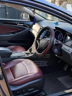 Hyundai Sonata 2012