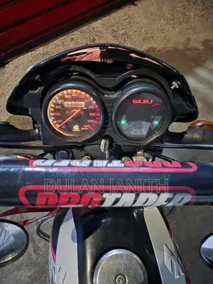 Bajaj CT100 2013
