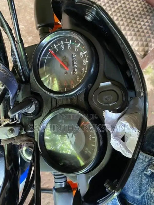 Bajaj CT100 2024