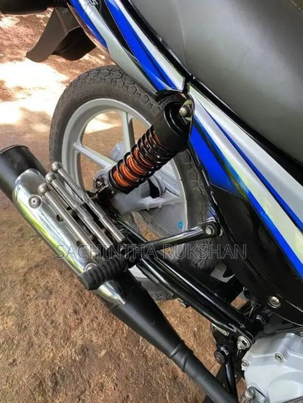 Bajaj CT100 2024