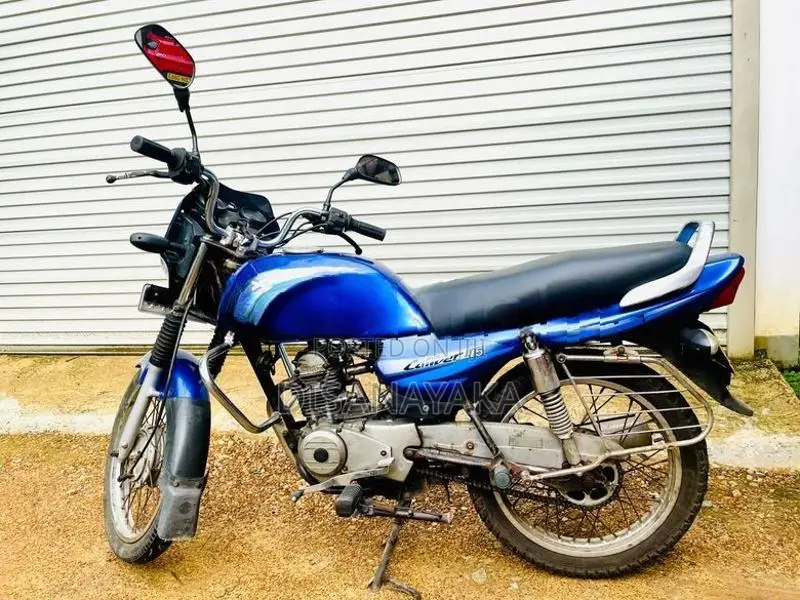 Bajaj Caliber 2004