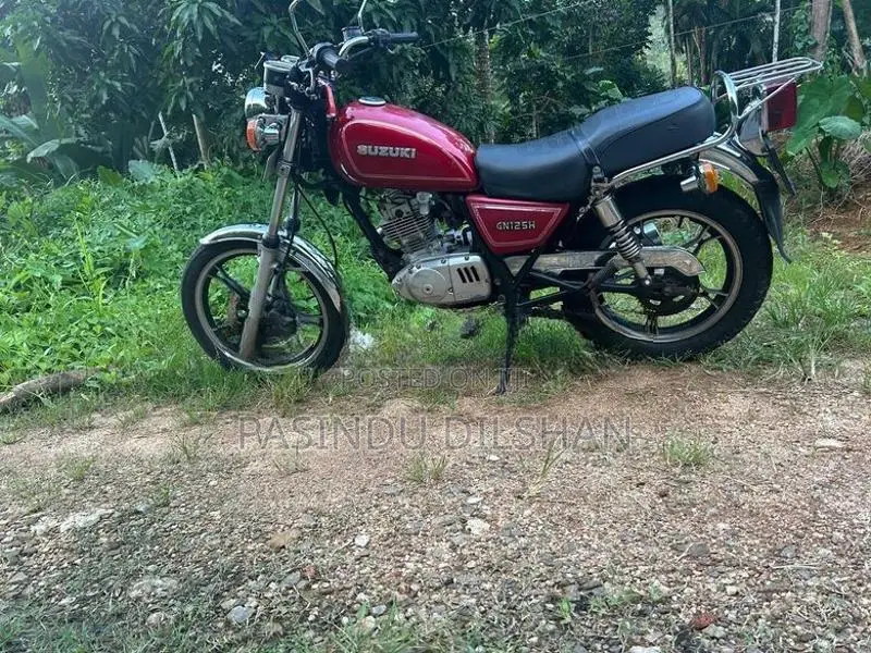 Suzuki GN 125 2015