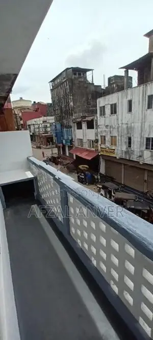 Apartment For Sale Facing Hulftsdorf Street, Colombo 12