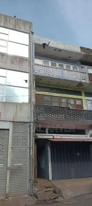 Apartment For Sale Facing Hulftsdorf Street, Colombo 12