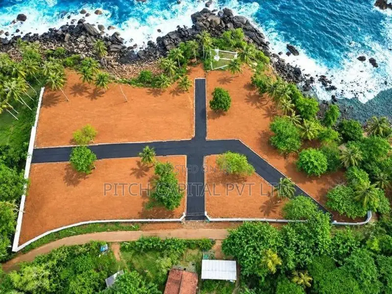 Mathara - Dewundara Beach Font Suparb Land for Sale