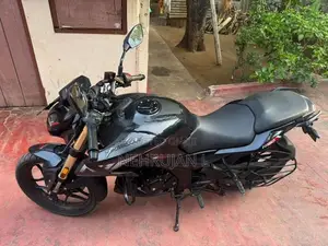 Bajaj Pulsar N160 2025