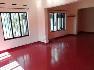 Spacious House With Garden For Rent In Kelaniya