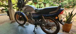 Bajaj Caliber 2004