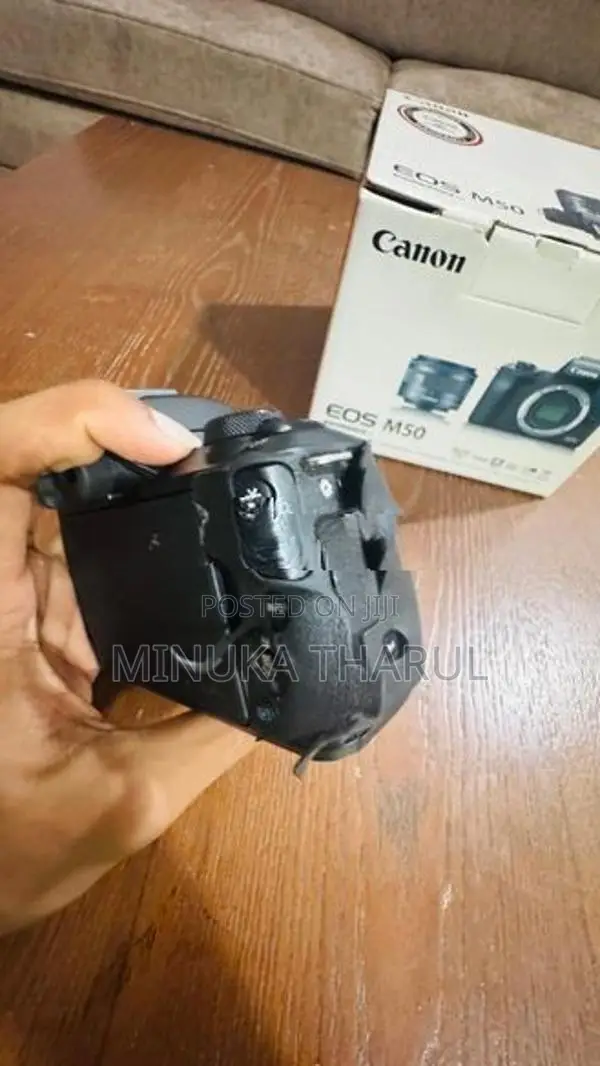 Canon E0S M50 Mark 1