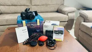 Canon E0S M50 Mark 1