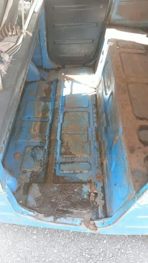 Bajaj RE Manual 1999