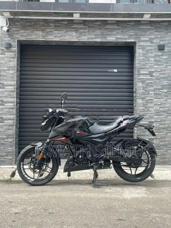 Bajaj Pulsar N160 2025