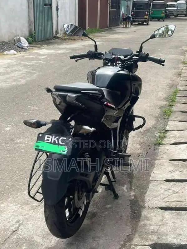 Bajaj Pulsar N160 2025