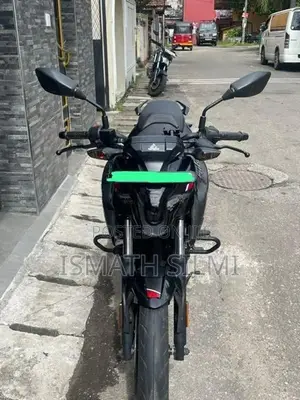 Bajaj Pulsar N160 2025