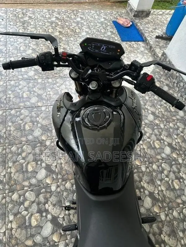 Bajaj Pulsar N160 Premium 2025