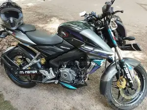 Bajaj Pulsar NS200 2017