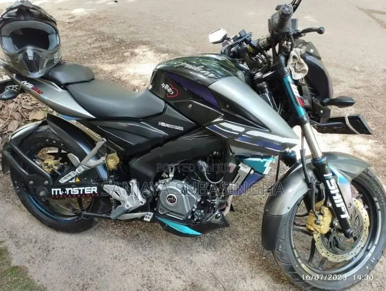 Bajaj Pulsar NS200 2017