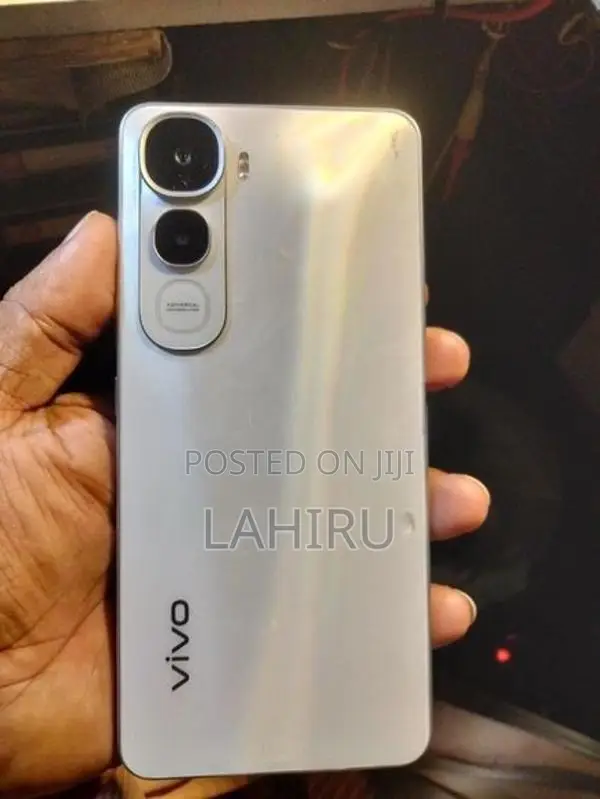 Vivo Y400 8GB 256GB (Used)