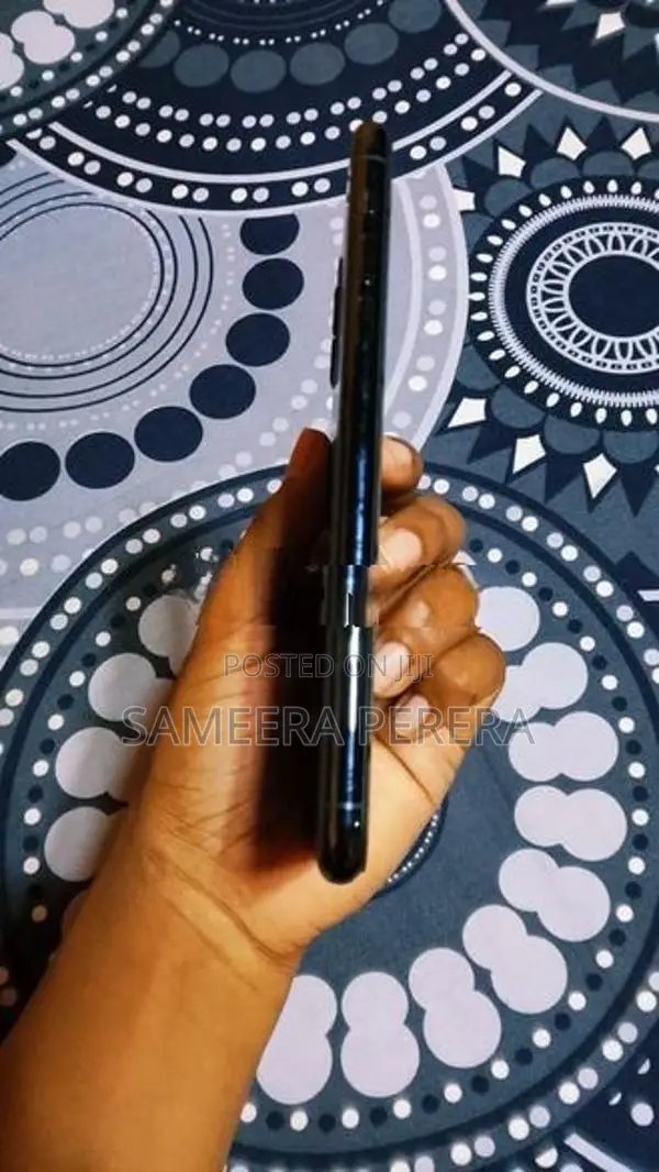 Apple iPhone 11 Pro Max GB (Used)