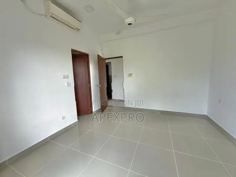3 BEDROOM APARTMENT FOR SALE ARIYANA RESORT APARTMENTS ATHURUGIRIYA