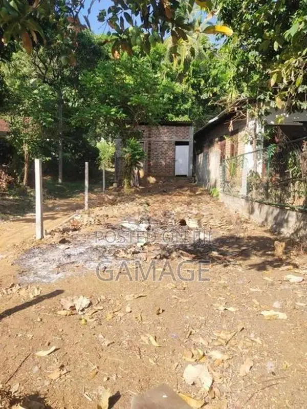 කුරුණෑගලට 3km, 10p ඉඩමක් වඳුරාගලින් In Kurunegala