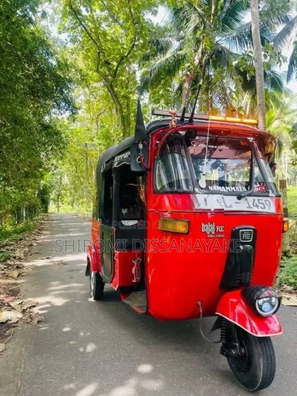 Bajaj RE 2004