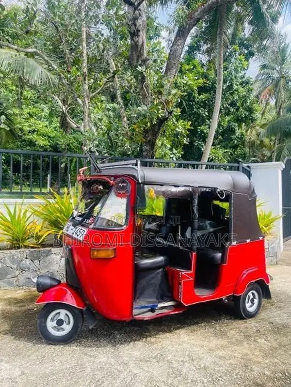 Bajaj RE 2004