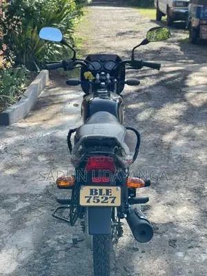 Bajaj CT100 2026