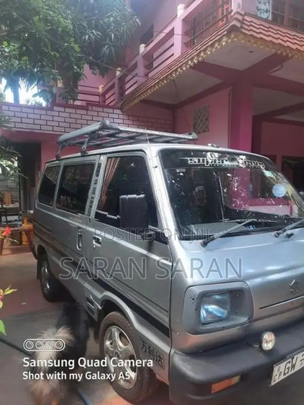 Suzuki Omni 2002