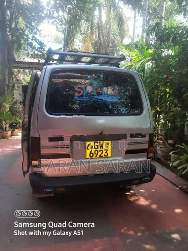 Suzuki Omni 2002