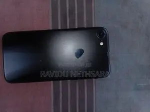Apple iPhone 7 (Used)