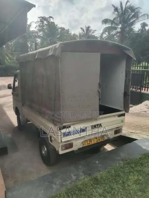 Tata Dimo Batta 2010 Lorry (Used)
