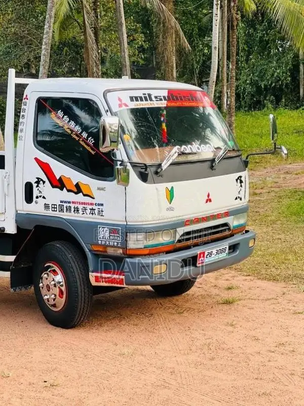 Mitsubishi Canter 1981 Lorry (Used)