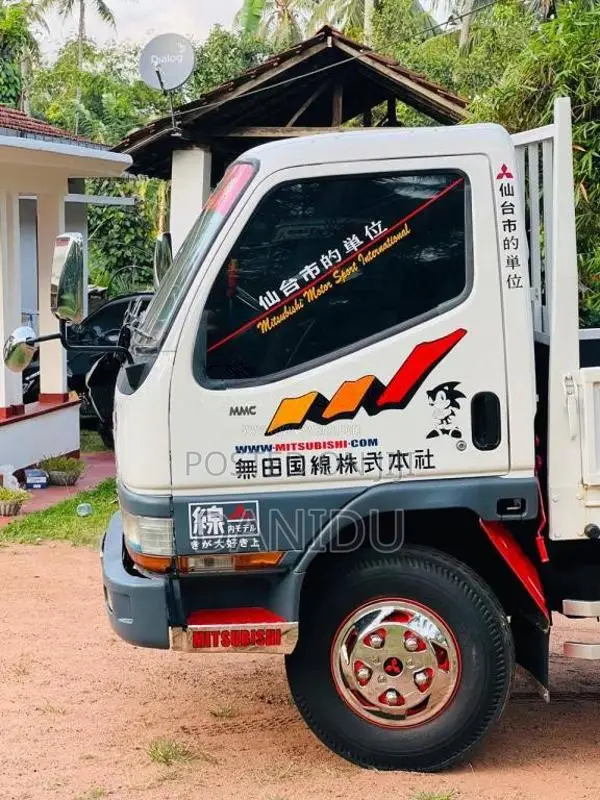 Mitsubishi Canter 1981 Lorry (Used)