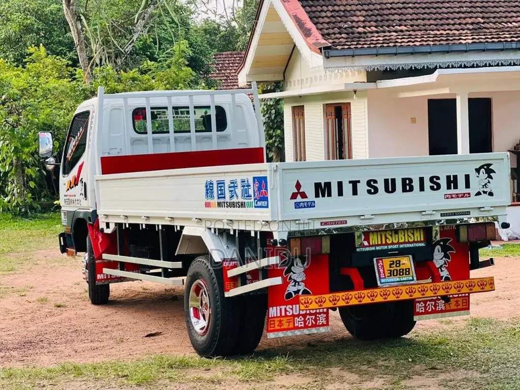 Mitsubishi Canter 1981 Lorry (Used)