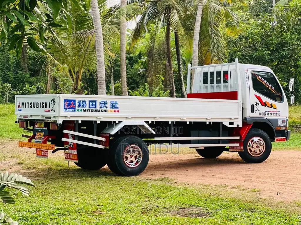 Mitsubishi Canter 1981 Lorry (Used)