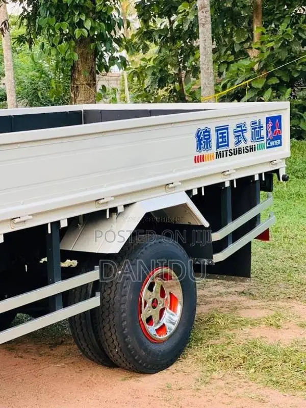 Mitsubishi Canter 1981 Lorry (Used)