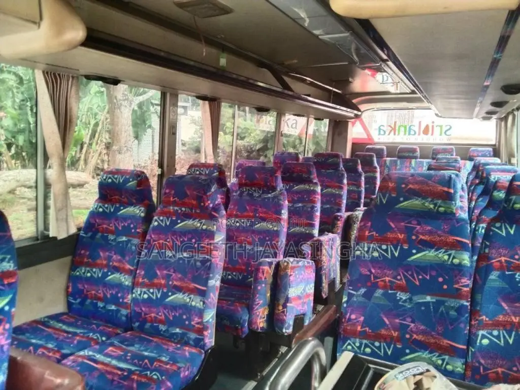 Mitsubishi Dolphin Fuso 1988 Bus (Used)