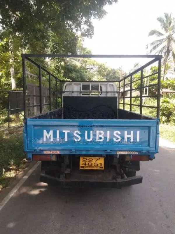 Mitsubishi CANTER 1993 Lorry (Used)