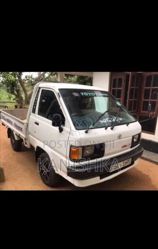 Toyota LiteAce 1996 Lorry (Used)
