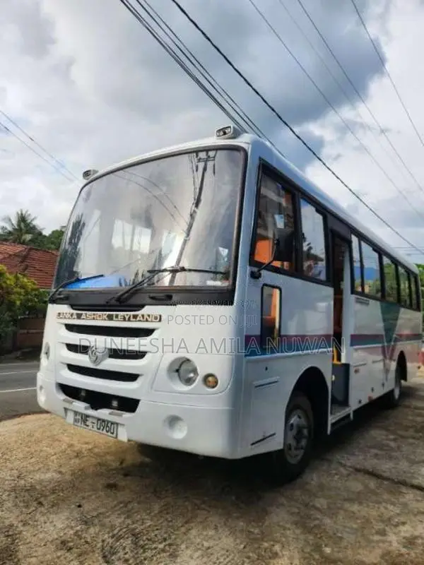 Ashok-Leyland Lynx 2017 Bus (Used)
