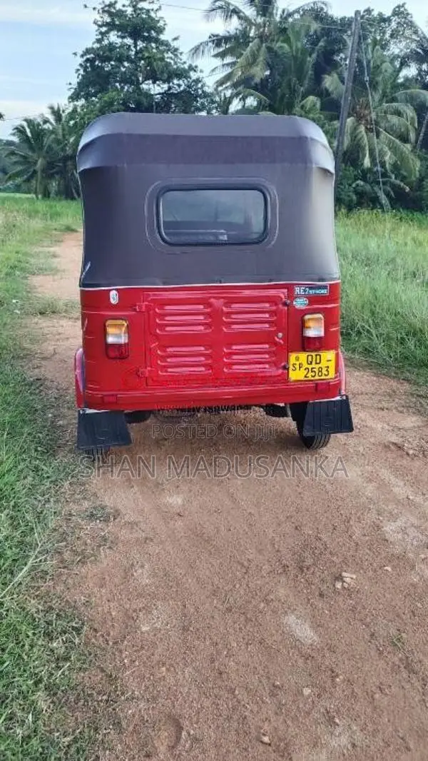 Bajaj 2 Stroke 2006 Three Wheel (Used)