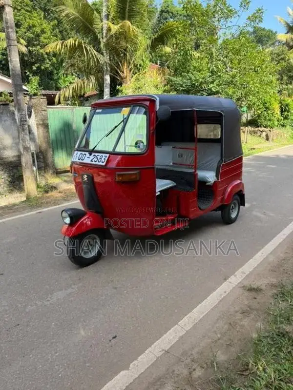 Bajaj 2 Stroke 2006 Three Wheel (Used)