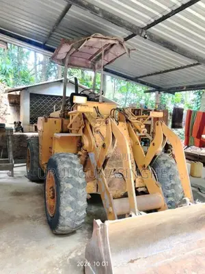 Mitsubishi WS3 2005 Heavy-Duty (Used)