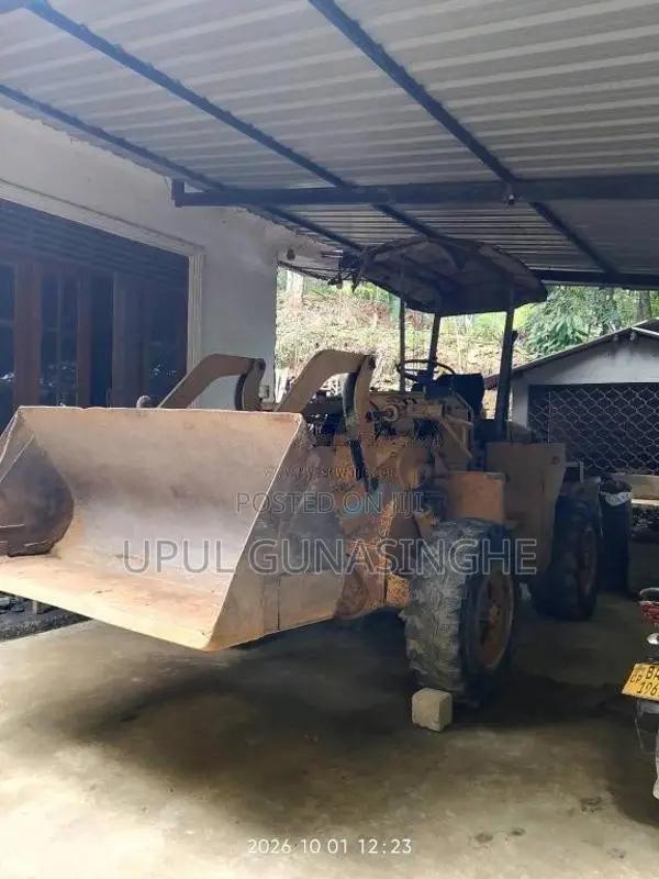 Mitsubishi WS3 2005 Heavy-Duty (Used)